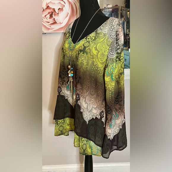 ONE WORLD 1x GREEN LIGHTWEIGHT LAYERED RUFFLED SEQUIN BEADED TUNIC - Picture 8 of 10